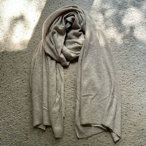Cashmere wrap scarf